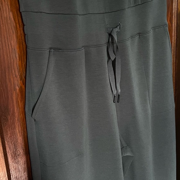 Spanx AirEssentials Jumpsuit in dark palm - Picture 6 of 9